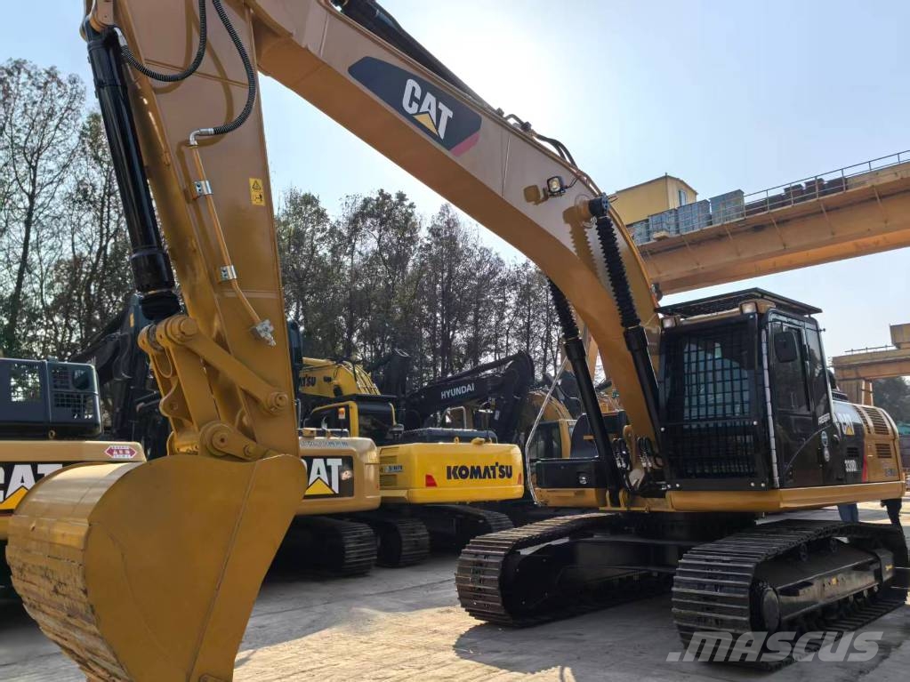 CAT 330D2L Pelle sur chenilles
