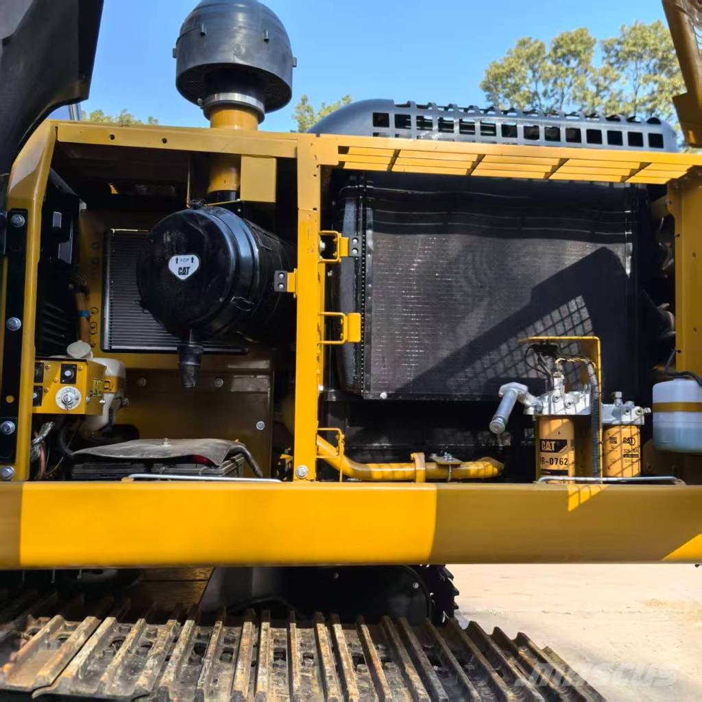 CAT 330D2L Pelle sur chenilles