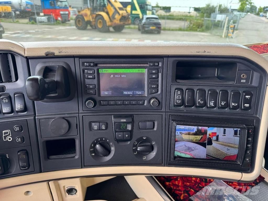 Scania R520 V8 8X2 EURO 6 KIPPER + HMF 2620-K5 + REMOTE C Самоскиди