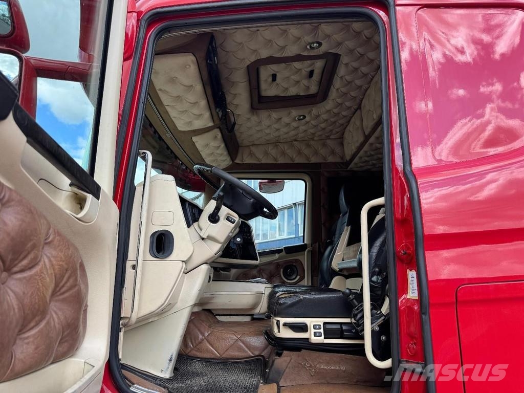 Scania R520 V8 8X2 EURO 6 KIPPER + HMF 2620-K5 + REMOTE C Самоскиди