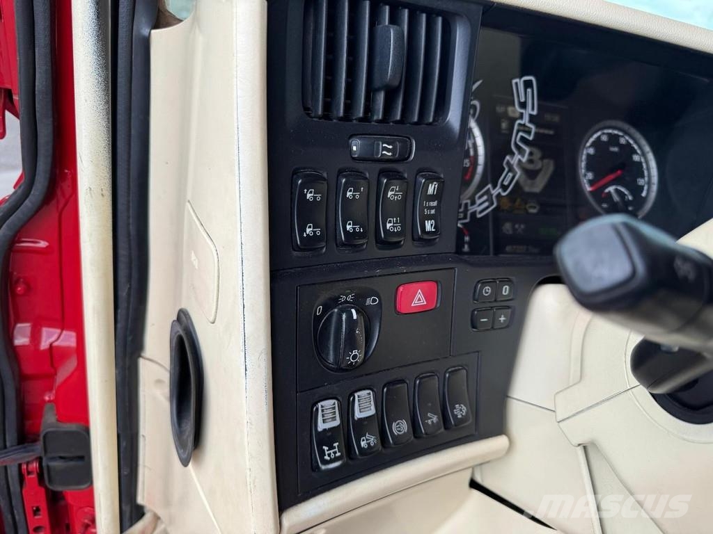 Scania R520 V8 8X2 EURO 6 KIPPER + HMF 2620-K5 + REMOTE C Самоскиди