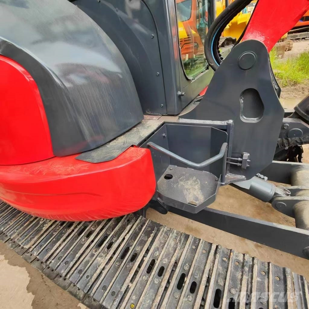 Kubota KX165 Roomikekskavaatorid