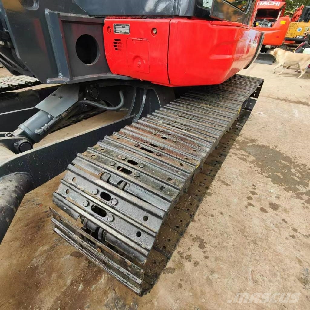 Kubota KX165 Roomikekskavaatorid