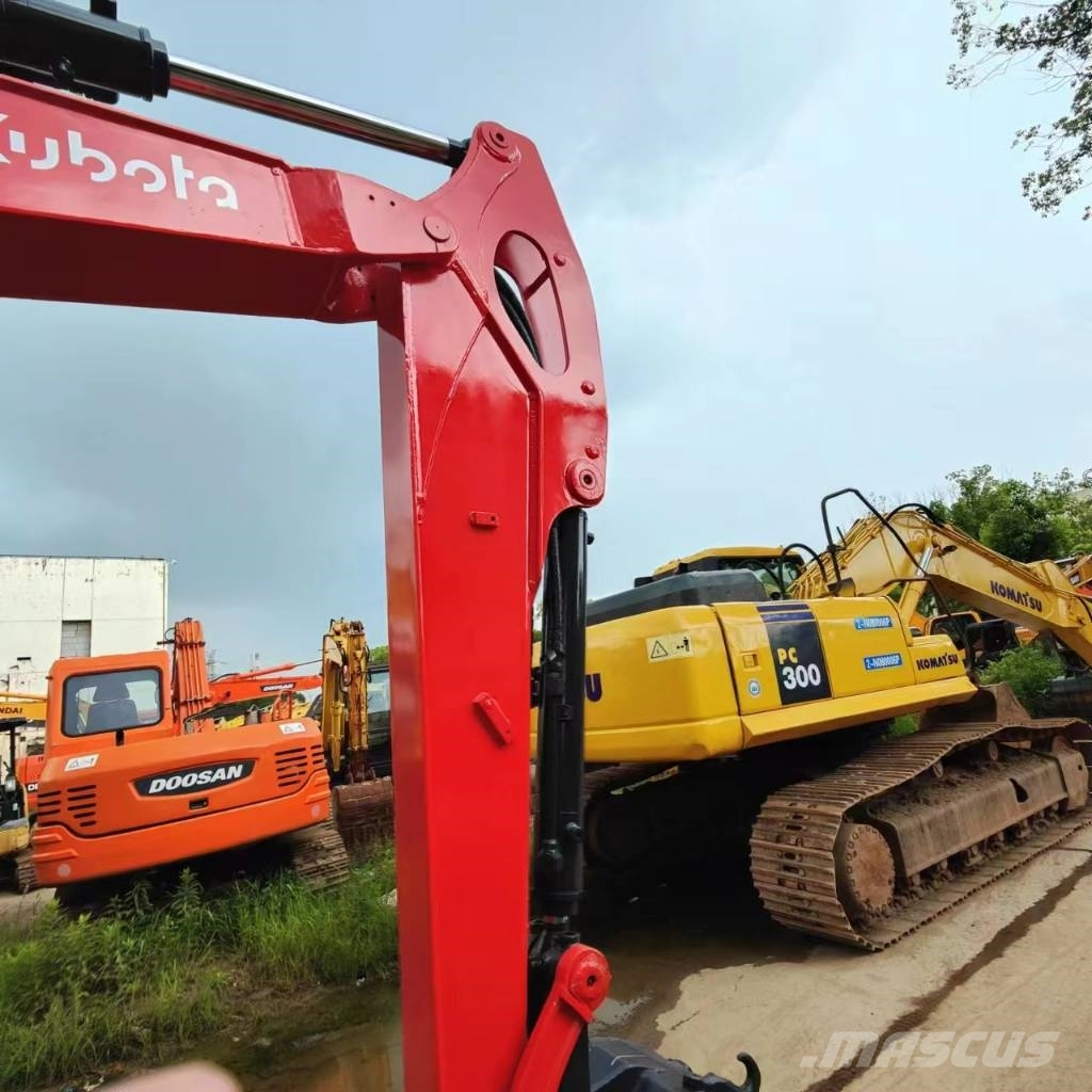 Kubota KX165 Roomikekskavaatorid