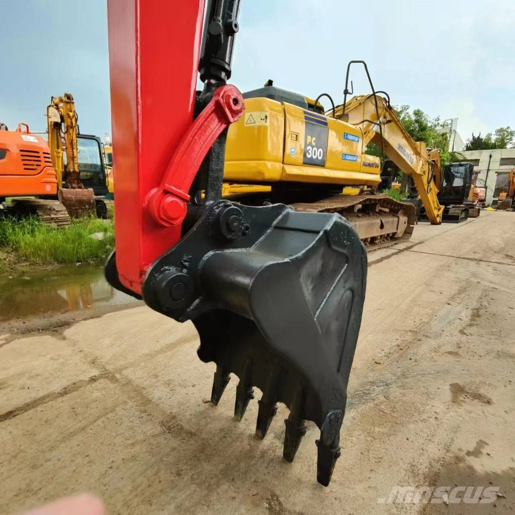 Kubota KX165 Roomikekskavaatorid