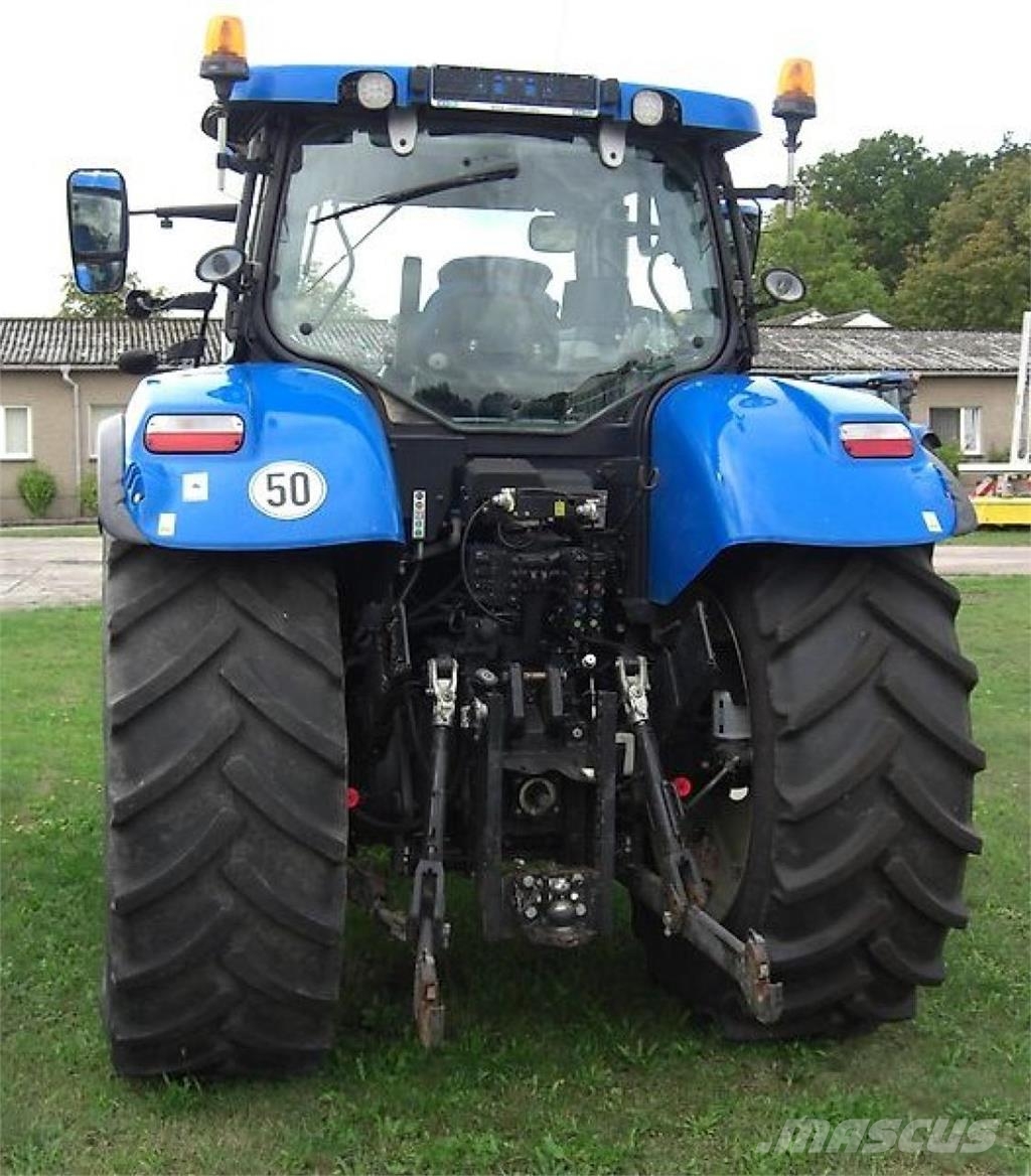 New Holland T7.210 AC Traktoren