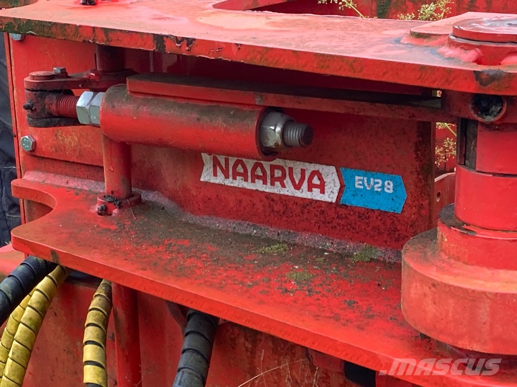 Naarva EV28 جراشات