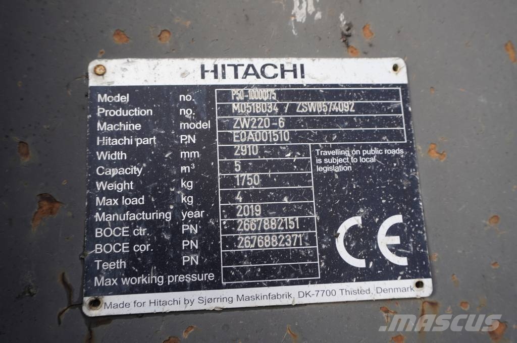 Hitachi ZW220 articulated loader / 2 buckets Φορτωτές με λάστιχα (Τροχοφόροι)