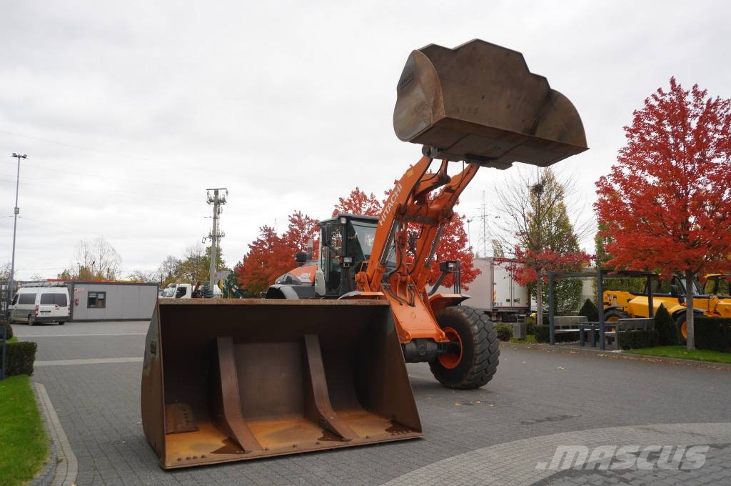 Hitachi ZW220 articulated loader / 2 buckets Φορτωτές με λάστιχα (Τροχοφόροι)