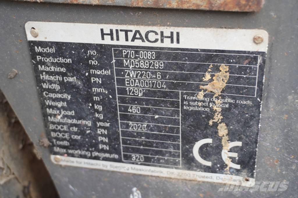 Hitachi ZW220 articulated loader / 2 buckets Φορτωτές με λάστιχα (Τροχοφόροι)