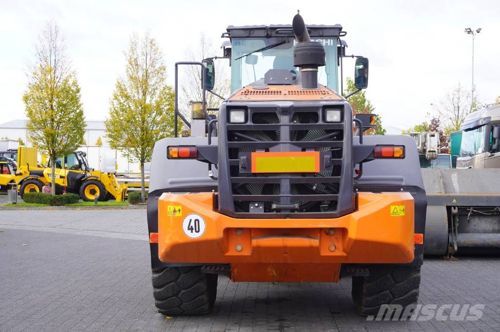 Hitachi ZW220 articulated loader / 2 buckets Φορτωτές με λάστιχα (Τροχοφόροι)