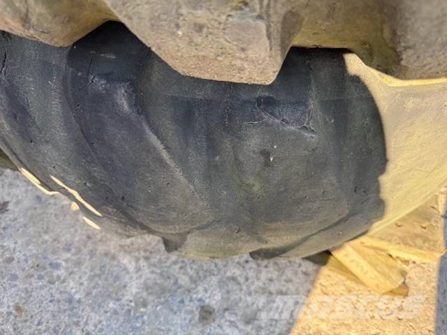 Dunlop E91-2 - 16/70R20 Шини