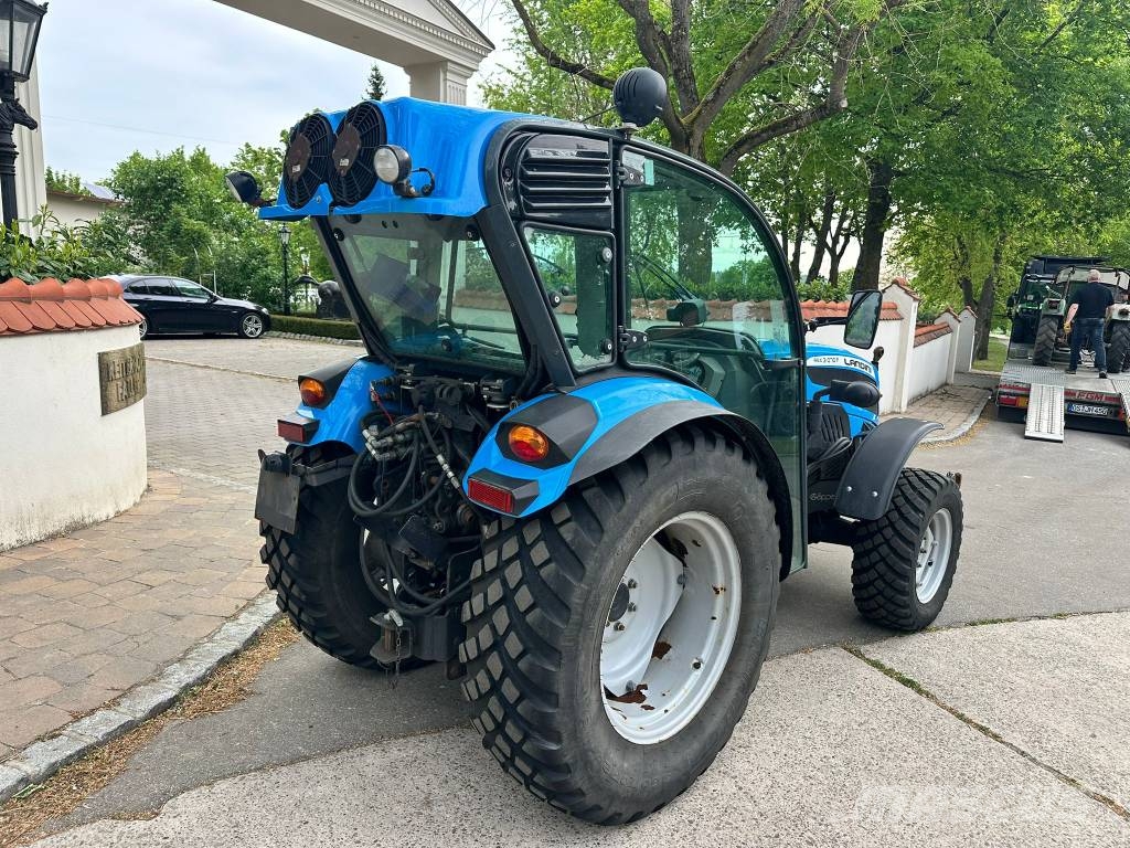 Landini REX3-070 F Schmalspurtraktor Трактори