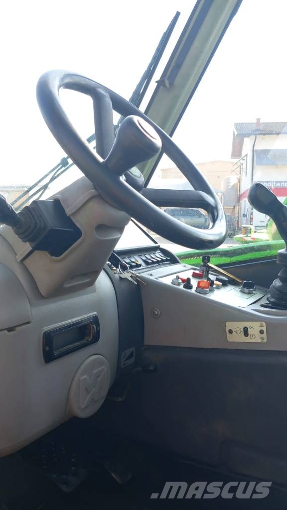 Merlo 34.7 plus مناولات متداخلة