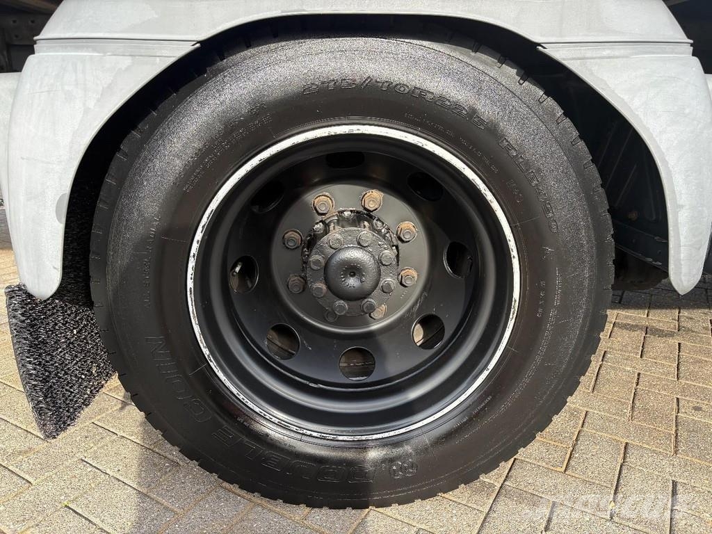 Mercedes-Benz Atego 1623 + LOADLIFT 2000 KG + 8.15 METER BOX + E Umpikorikuorma-autot