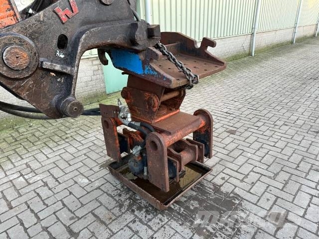 Ho-pac 4600 Titreşimli kazık çakıcıları