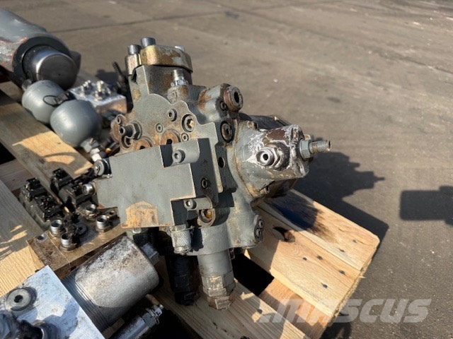 Linde LH 30 SWING HYDRAULIC MOTOR LINDE Hydraulics