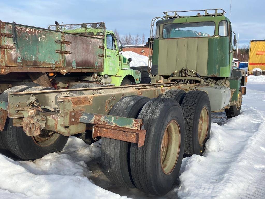 Volvo N 10 Camiones chasis