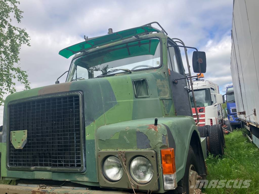 Volvo N 10 Camiones chasis