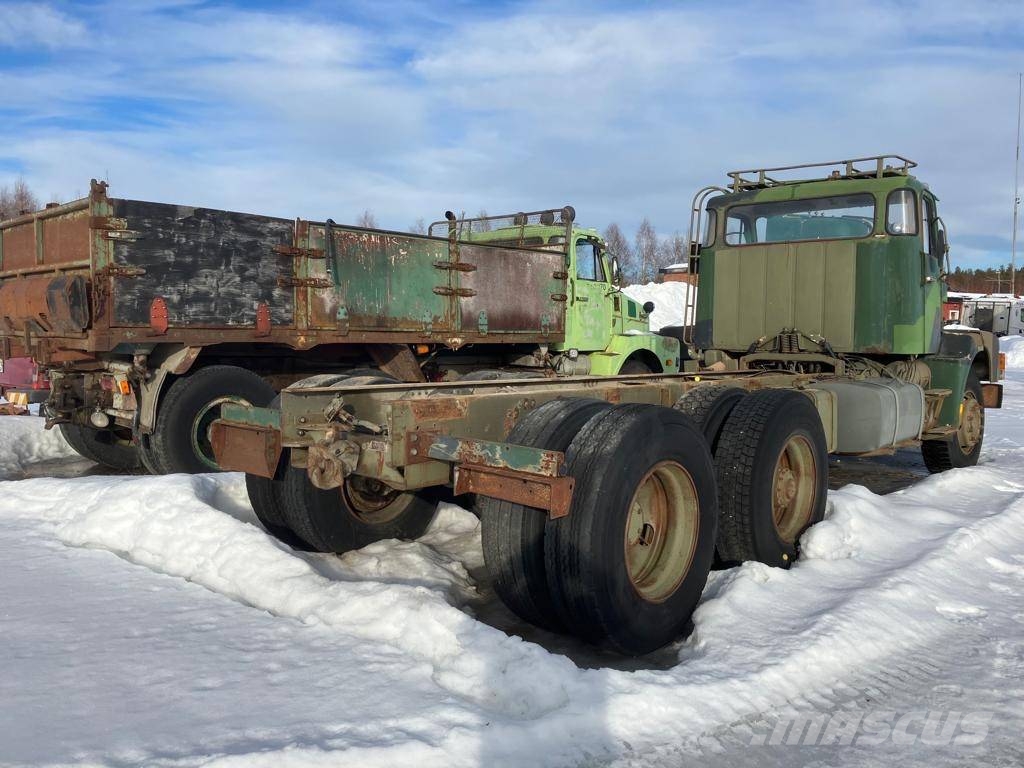 Volvo N 10 Camiones chasis