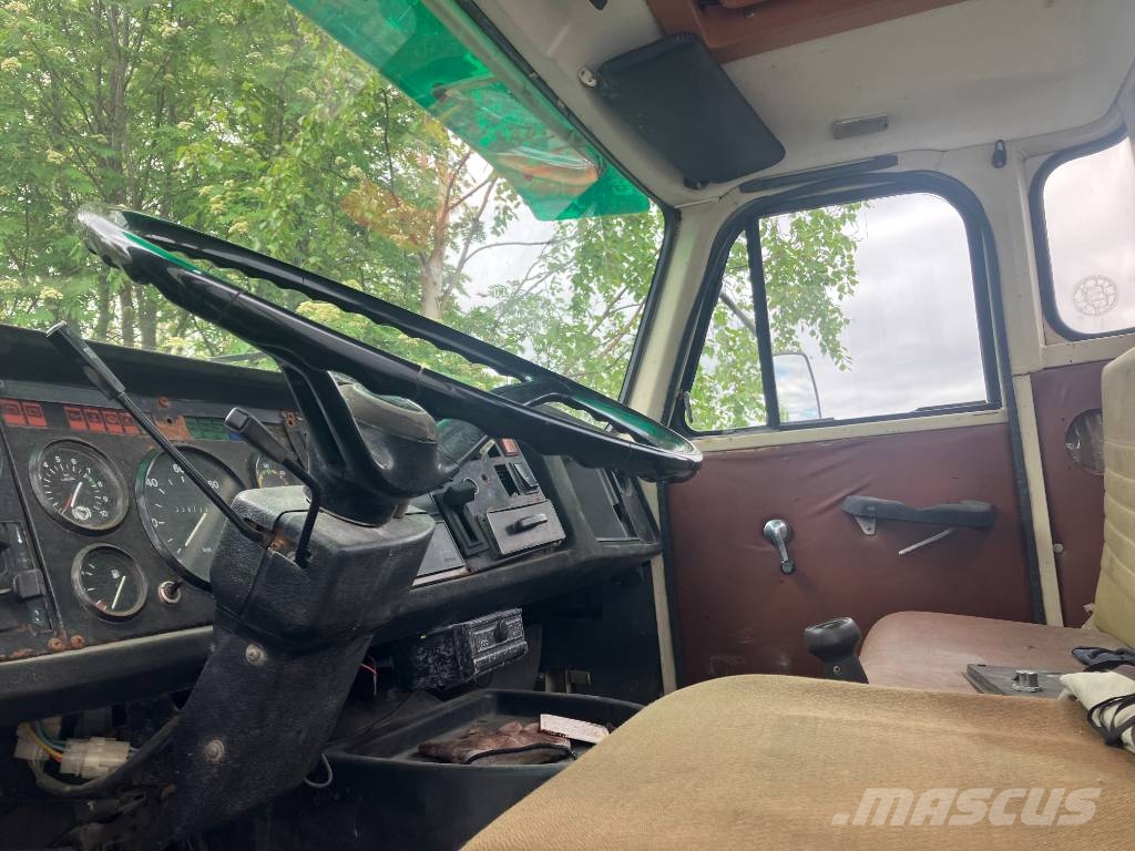 Volvo N 10 Camiones chasis