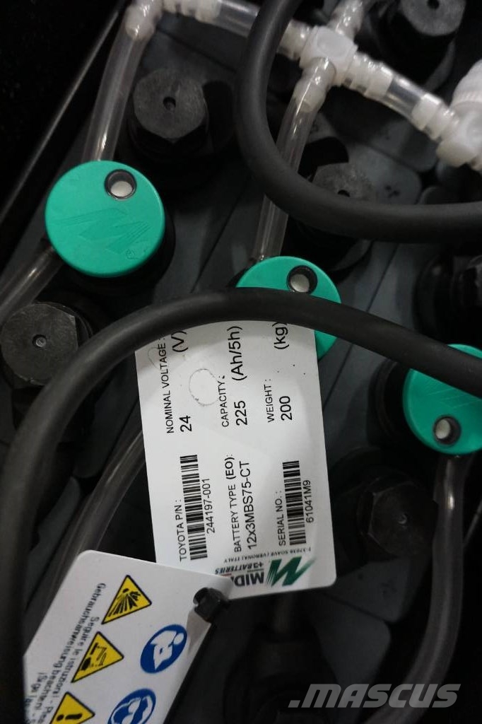 Toyota SWE120L Колички високоповдигачи с теглич
