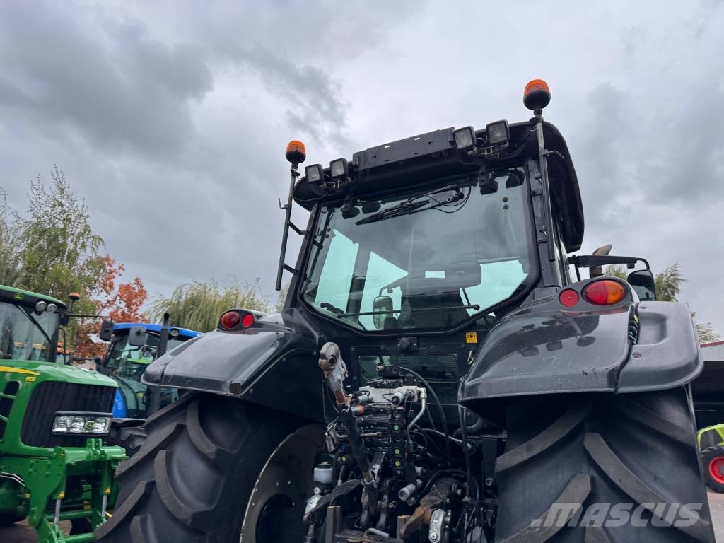 Valtra T202 Versu Traktory
