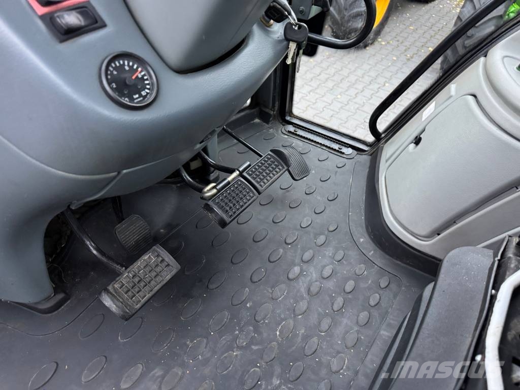 Valtra T202 Versu Traktory