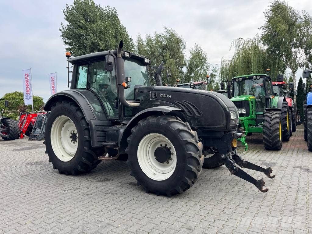 Valtra T202 Versu Traktorer