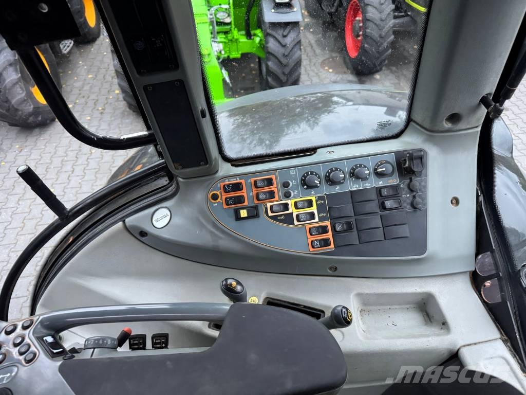 Valtra T202 Versu Traktory