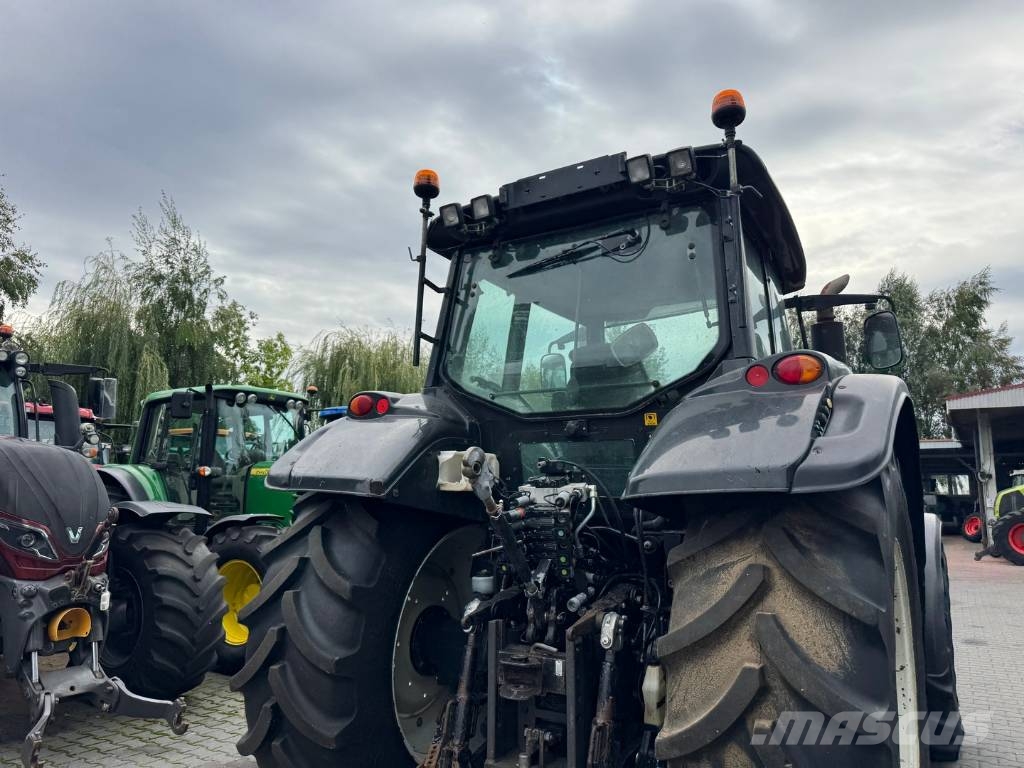 Valtra T202 Versu Traktorer