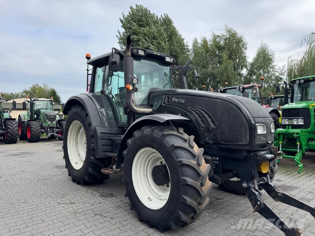Valtra T202 Versu Traktorer