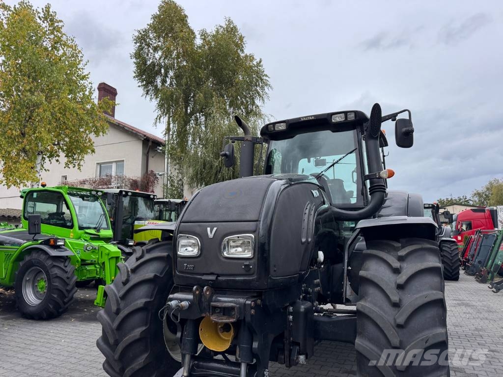 Valtra T202 Versu Traktory