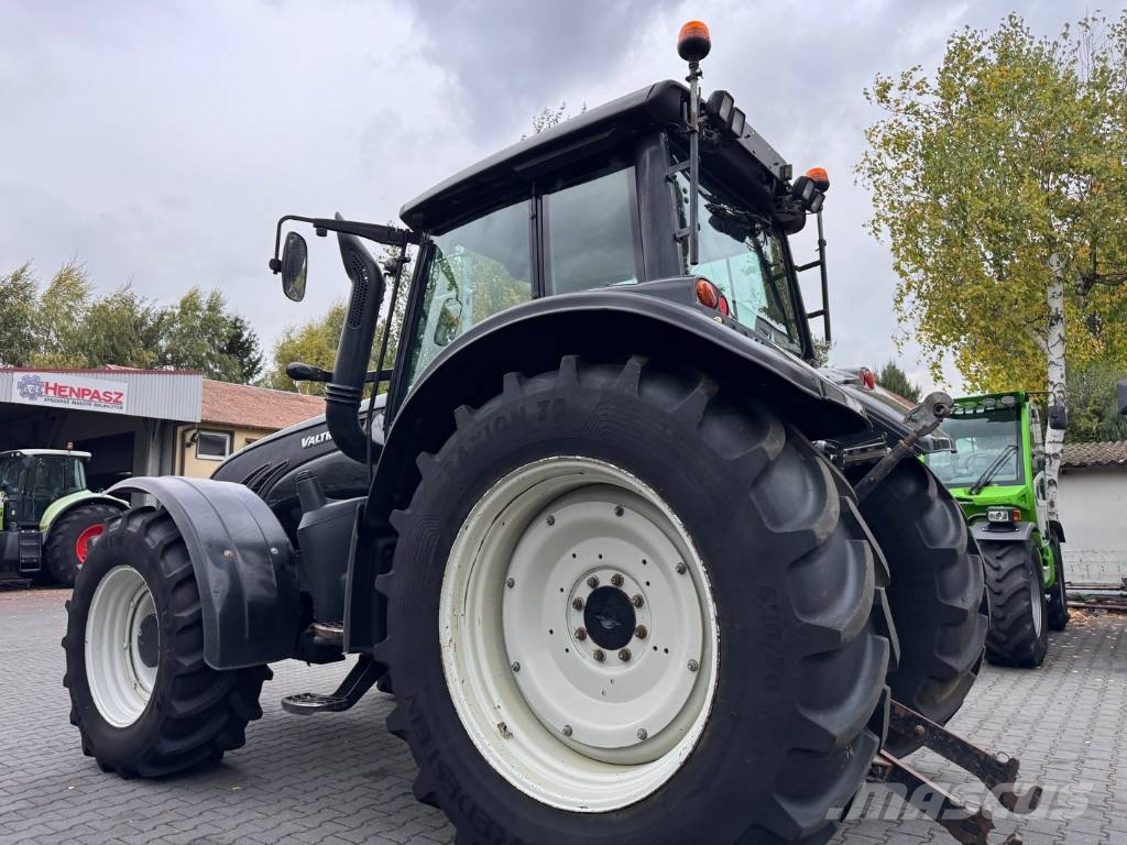 Valtra T202 Versu Traktory