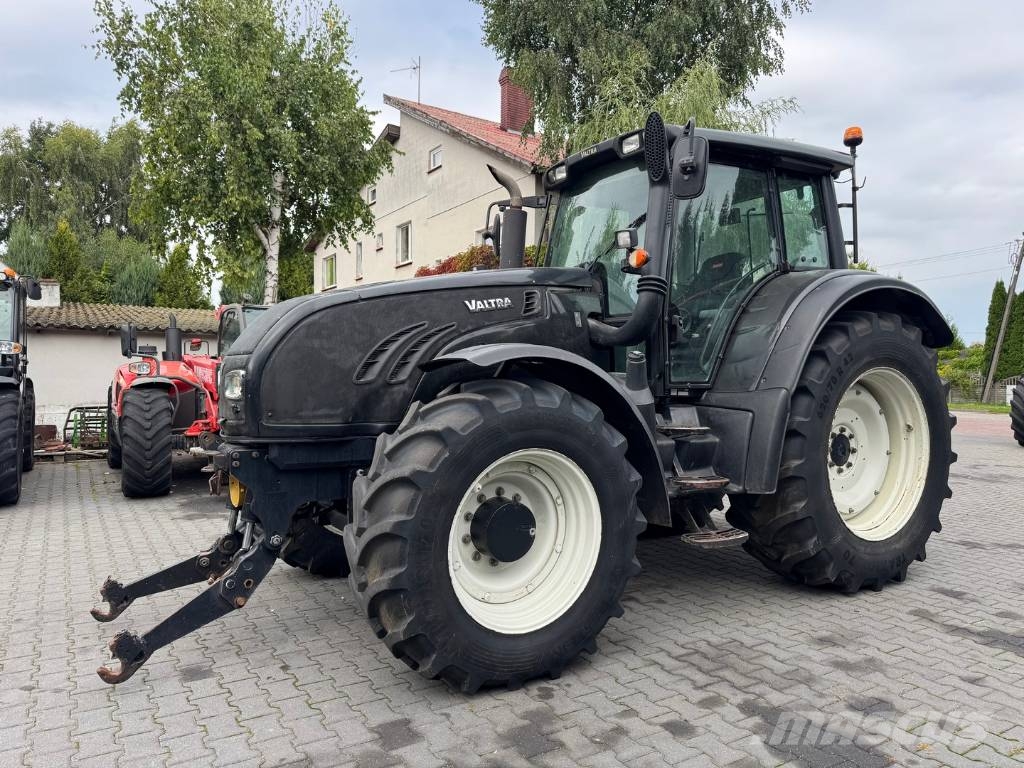 Valtra T202 Versu Traktorer