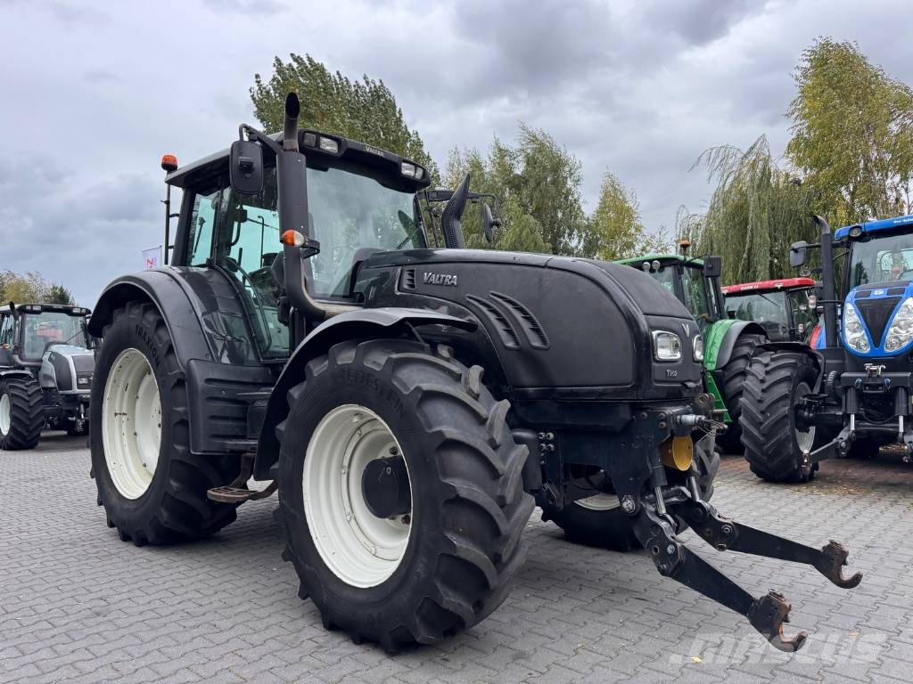 Valtra T202 Versu Traktory
