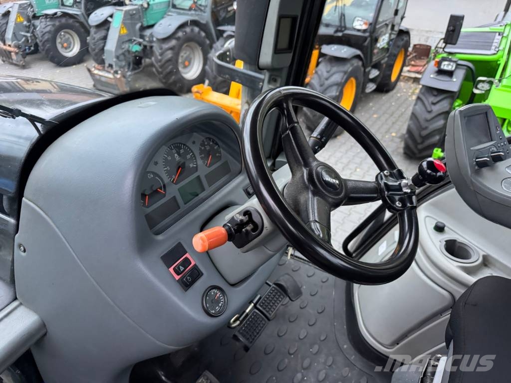 Valtra T202 Versu Traktory