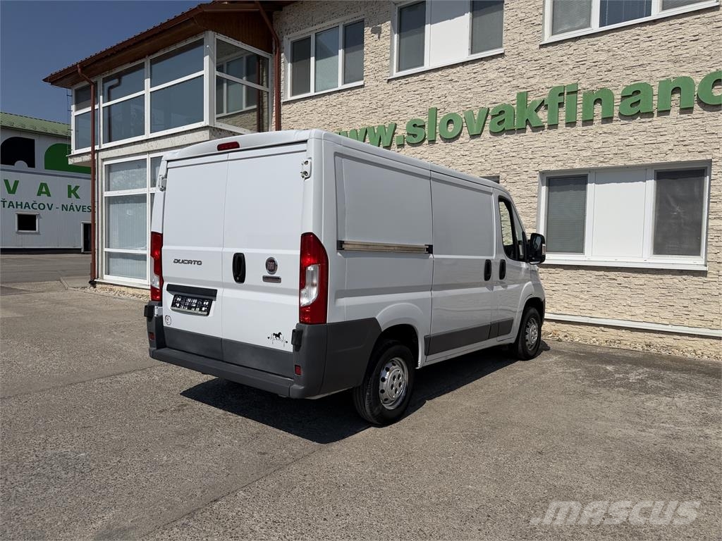 Fiat DUCATO 2,0 diesel 3 seats manual E6b VIN 402 Dodávky
