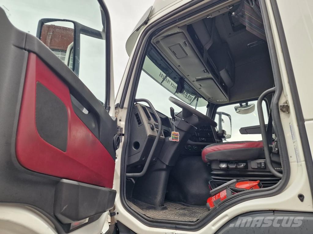 Volvo FM 420 Globetrotter 6x2 - Box with sidedoors - Zep Camiones con caja de remolque
