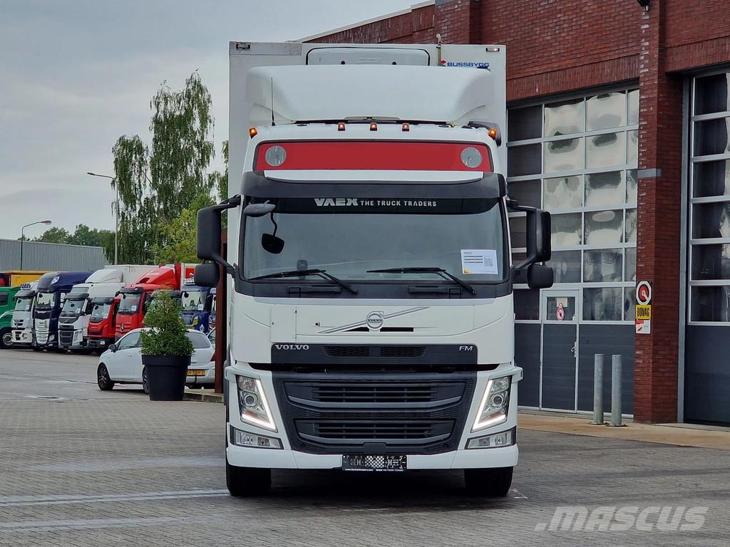 Volvo FM 420 Globetrotter 6x2 - Box with sidedoors - Zep Camiones con caja de remolque