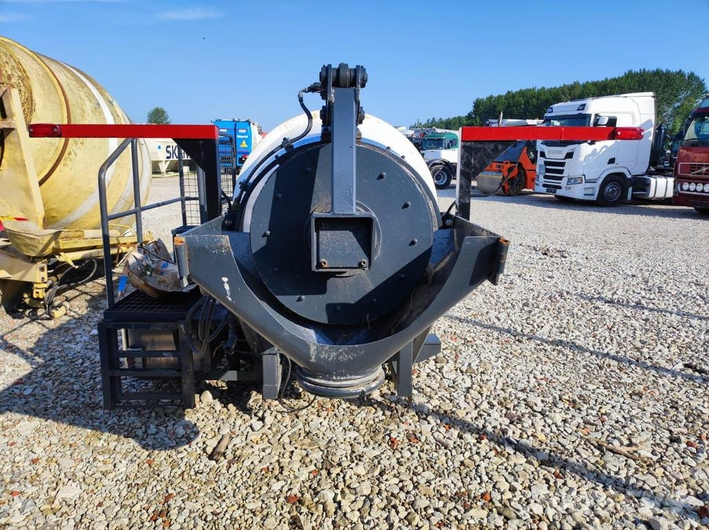 Kart 7m3 LOW-PROFILE CONCRETE MIXER Transport - Anderen