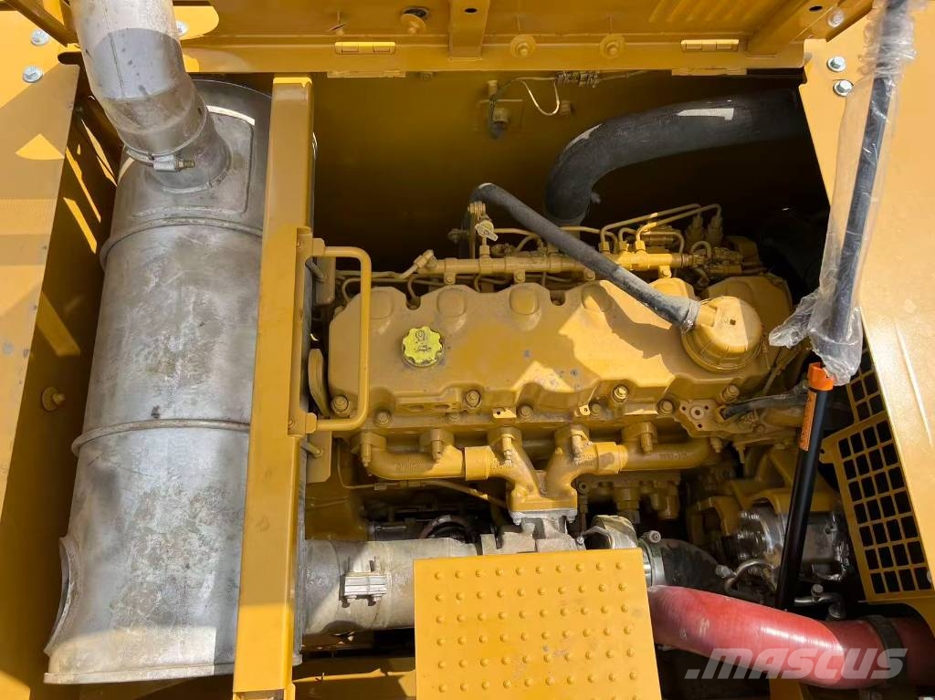 CAT 336 履带挖掘机