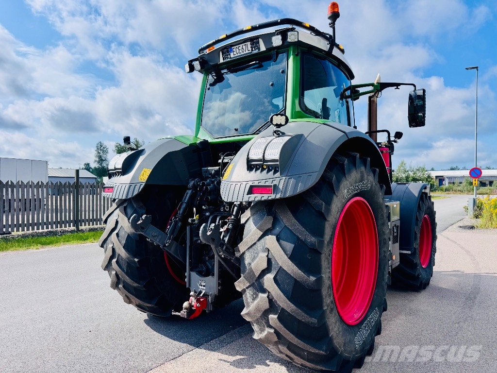 Fendt 828 S4 Profi Plus Трактори