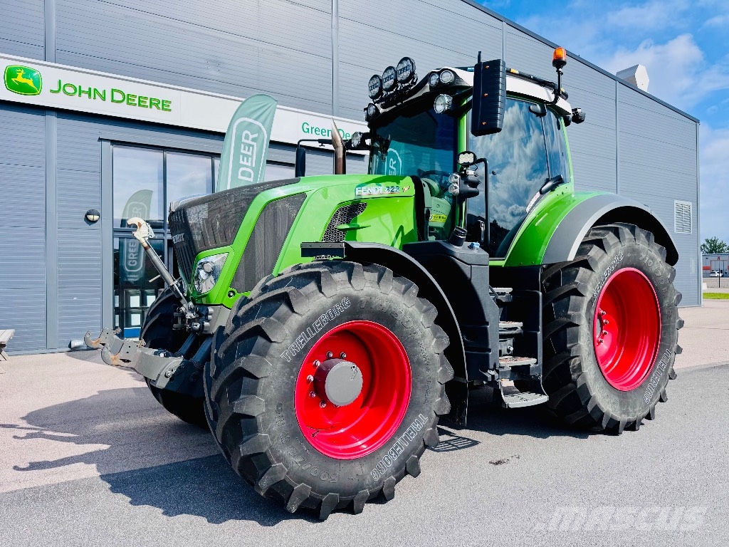 Fendt 828 S4 Profi Plus Трактори
