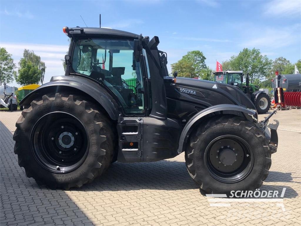 Valtra T 235 D | RTK | UNLIMITED | LED Tratores