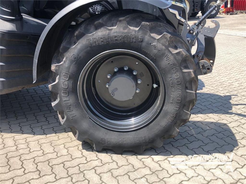 Valtra T 235 D | RTK | UNLIMITED | LED Tratores