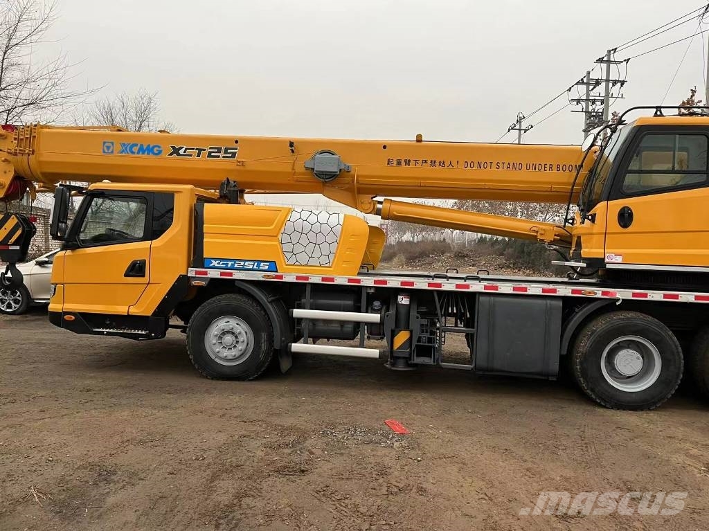 XCMG XCT 25 Всъдеходни кранове