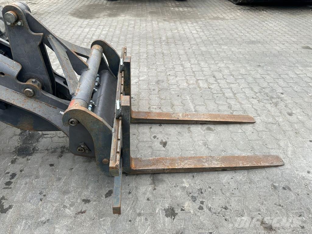 Mecalac AX 850 لوادر بعجل