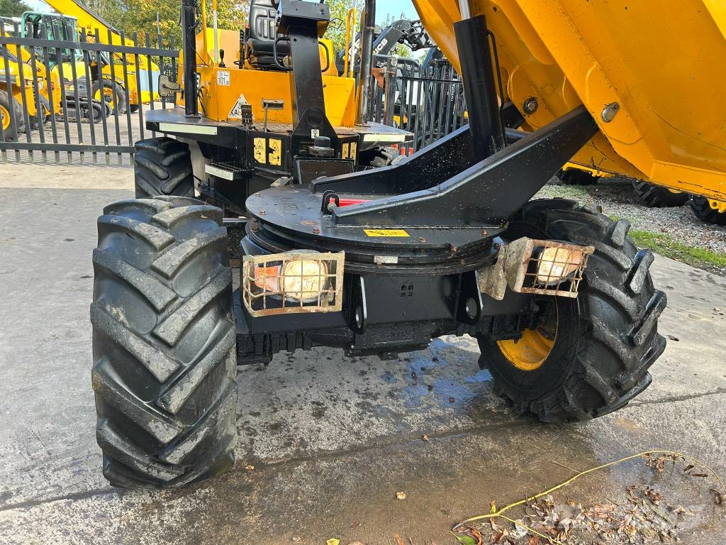 JCB 6 TST Mezei dömperek
