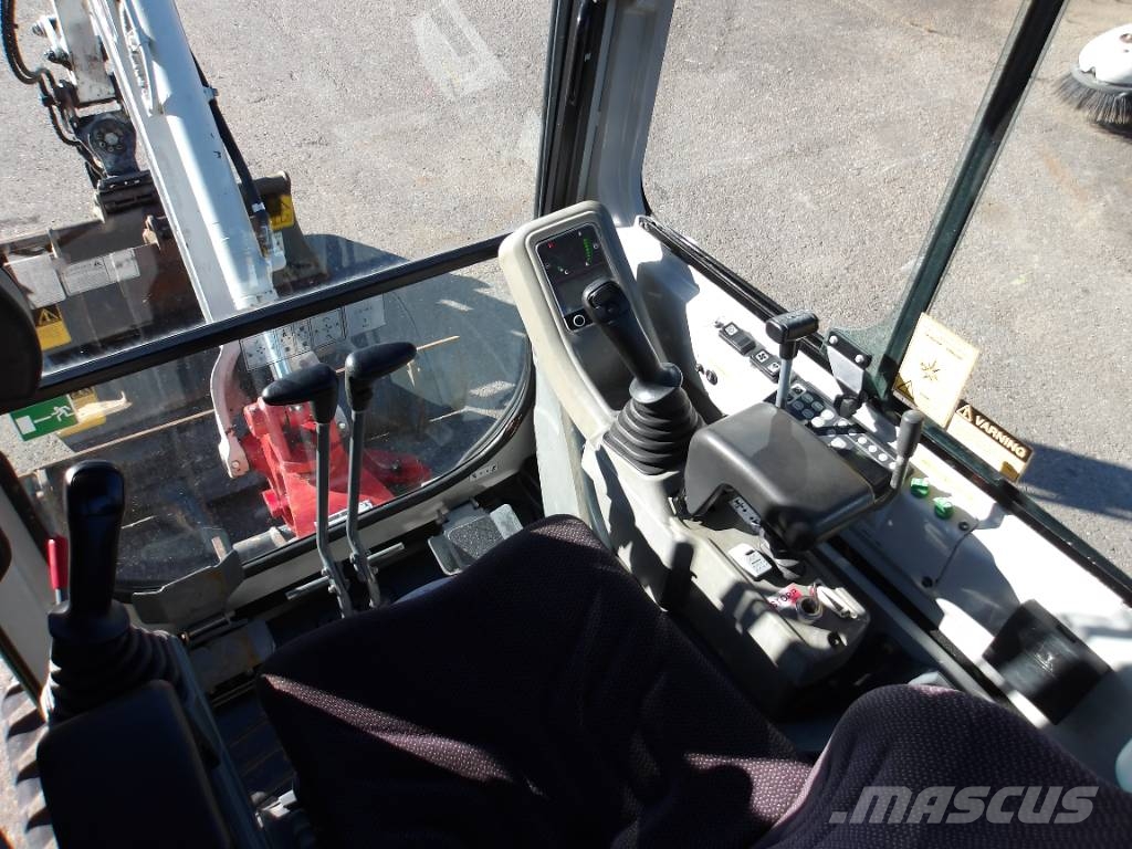Takeuchi TB 216 med Powertilt Miniekskavaatorid < 7 t